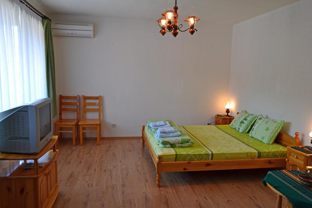 Guest House Stara Planina Калофер Стая снимка