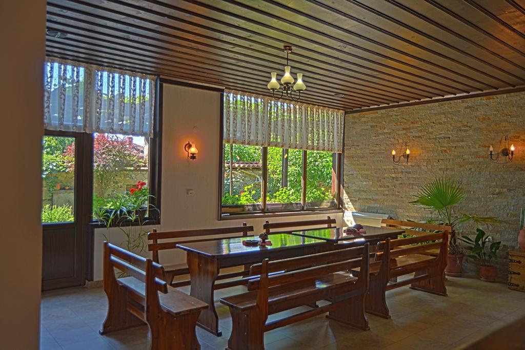 Guest House Stara Planina Калофер Екстериор снимка