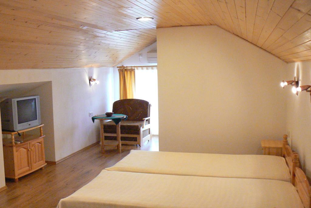 Guest House Stara Planina Калофер Стая снимка