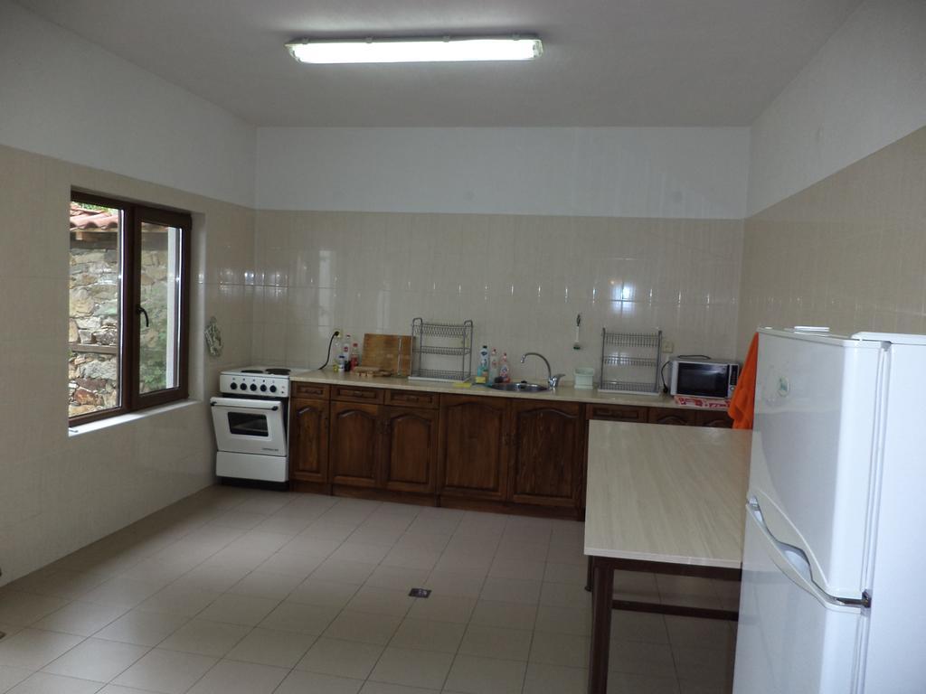 Guest House Stara Planina Калофер Екстериор снимка