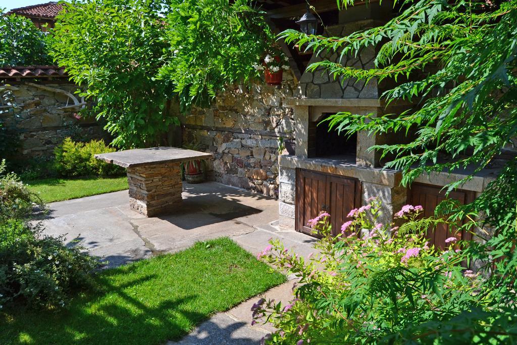 Guest House Stara Planina Калофер Екстериор снимка
